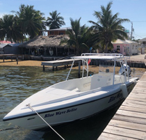 Dive boat - Blue Wave Belize